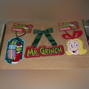 Dr. Seuss The Grinch Metal Wall Hanging Sign Bundle
